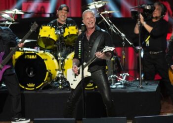 Metallica publicizes world tour, Toronto the one Canadian cease