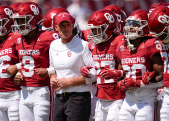 Rivals Roundtable: Large visits and even larger video games on deck for Week 4