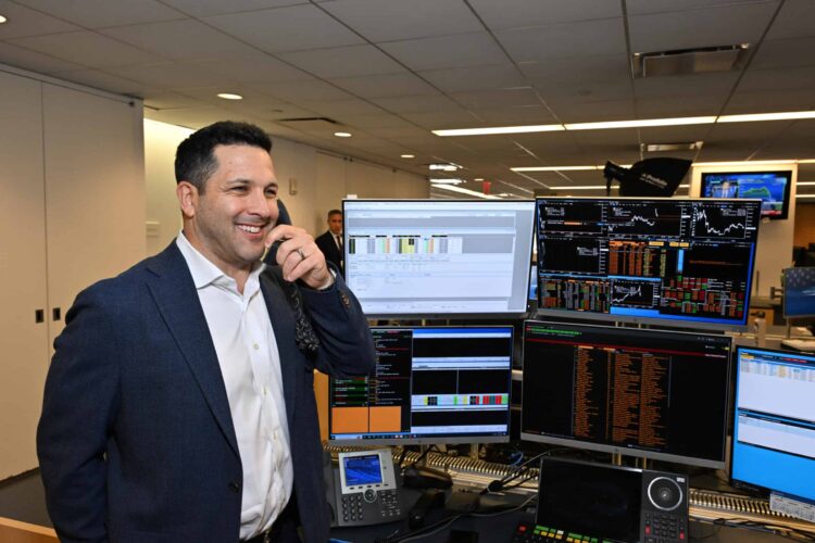 Adam Schefter Names NFL Gamers That Might Be Obtainable At Commerce Deadline