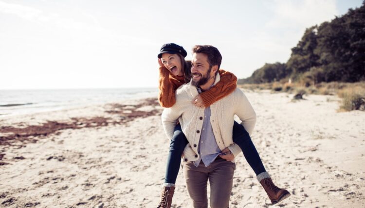 Are You a Monetary Energy Couple? Right here Are the Prime 7 Traits You Want