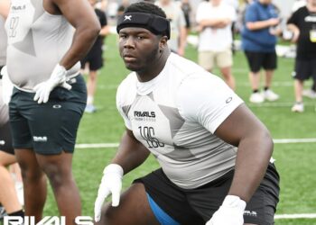 Recruiting Rumor Mill: Extra huge go to buzz filtering out