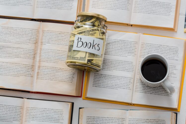 Wish to Grasp Cash? Right here Are 8 Monetary Literacy Books for Teenagers on Amazon
