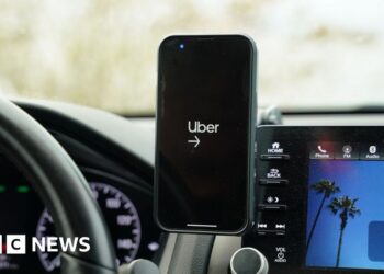 Uber probed by US shopper watchdog over subscription plan