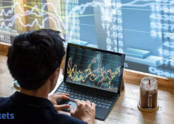 Tech View: Nifty weak point persists, bulls await 23,400 break. Methods to commerce on Monday