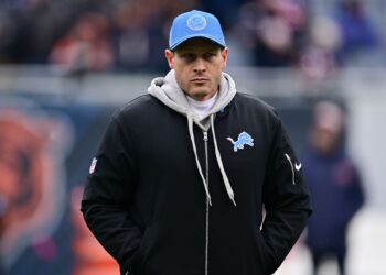 Ex-NFL GM approves Tom Brady’s function in Raiders’ potential transfer for Lions OC Ben Johnson