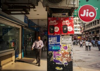 India lauds Chinese language AI lab DeepSeek, plans to host its fashions on native servers