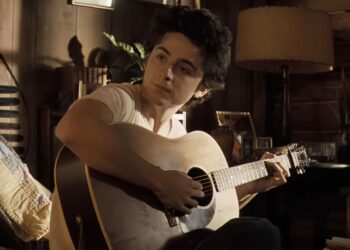 Insurgent And not using a Plot: Evaluation of “A Full Unknown”