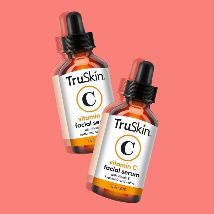 This $19 Vitamin C Serum Has 98,000+ 5-Star Opinions—and It’s on Sale