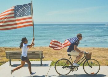 ‘This hack works no extra…’: Angel investor flags dying $200K tech job path for Indian college students in US