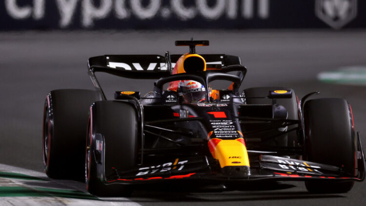 Piastri schooled by Verstappen as world title assault hits a pace bump in Italy