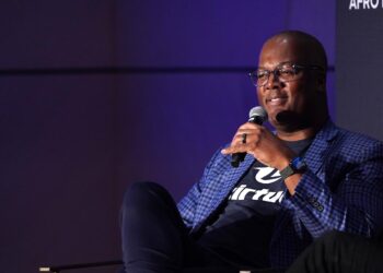 This Navy veteran needs to make it simpler to lend cash to household