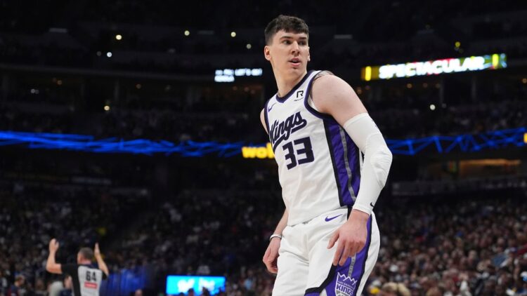 Report: Lakers signal F Jake LaRavia to two-year, $12 million deal