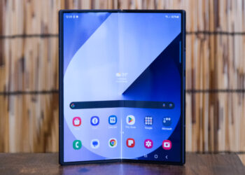 Leak provides us our first take a look at Samsung’s ultra-thin Galaxy Z Fold 7