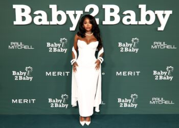 Daughter Checks Her Over College Drop-Off Match