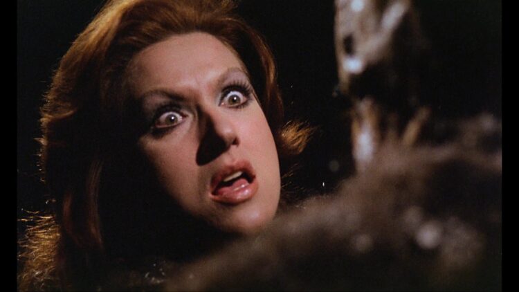 HORROR EXPRESS Evaluations and free on many platforms and YouTube