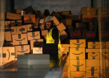 Rich Individuals’ on-line purchasing habits are costing retailers billions — and all shoppers could pay the value