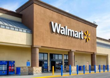 Are Wall Avenue Analysts Predicting Walmart Inventory Will Climb or Sink?