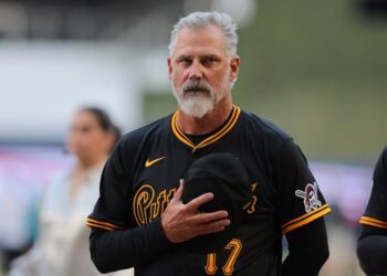 Twins formally tab Derek Shelton as supervisor