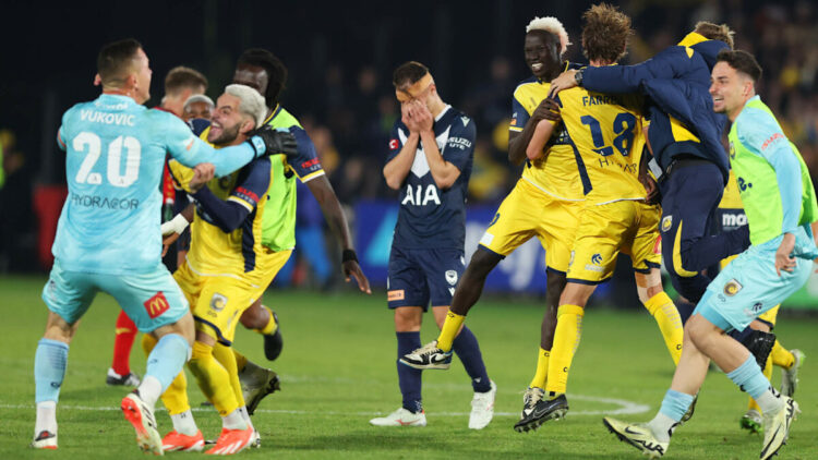 Treble-winning A-League coach quits 9 days earlier than season kicks off with derby