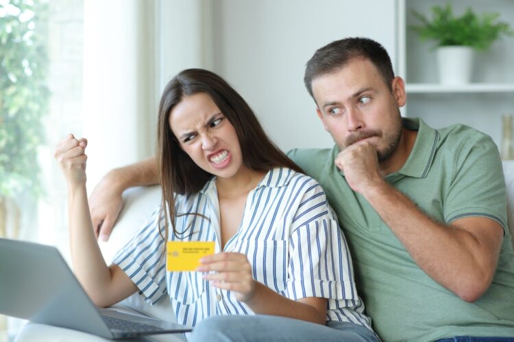 7 Credit score Habits That Break DINK Retirement Goals
