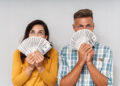 9 Occasions {Couples} Are Fooled Into Believing They’re Wealthier Than They Are