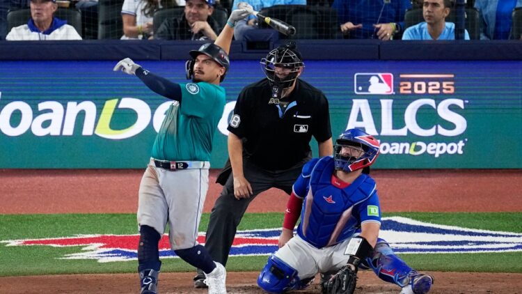 Mariners’ Naylor turns into first Canadian to homer vs. Blue Jays in post-season
