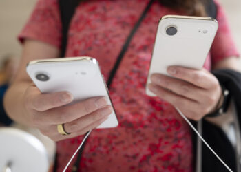Apple To Drastically Minimize iPhone Air Manufacturing As Extremely-Skinny Telephones Fail To Catch On