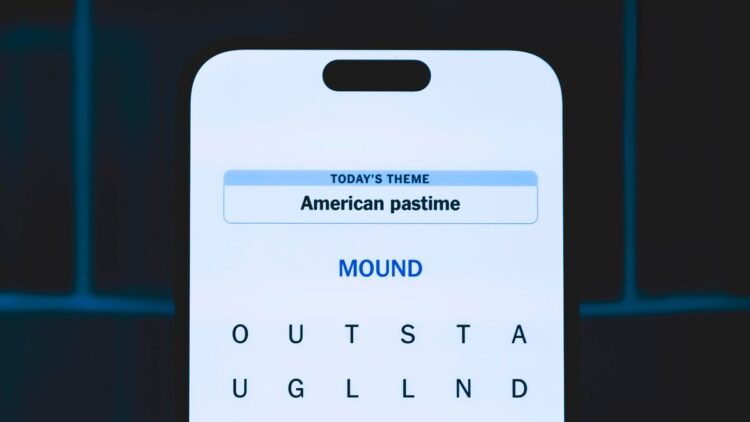 Right now’s NYT Strands Hints, Reply and Assist for Nov. 1 #608
