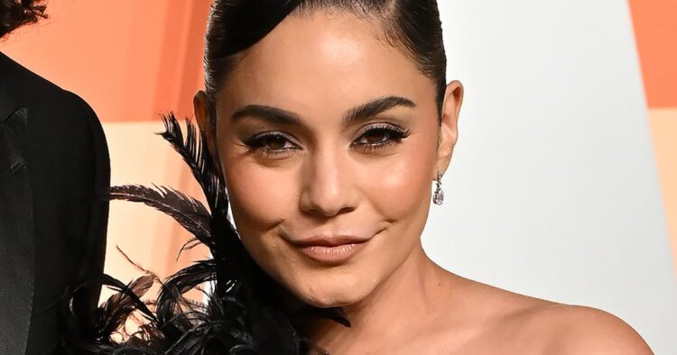 Vanessa Hudgens Offers Start, Welcomes Child With Cole Tucker