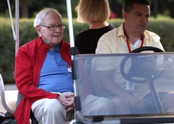 What retains folks working later in life? Reflections on Warren Buffett’s future.