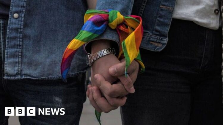 Two well-liked homosexual courting platforms faraway from app shops in China