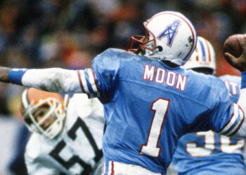 The ‘NFL yearly completions leaders’ quiz