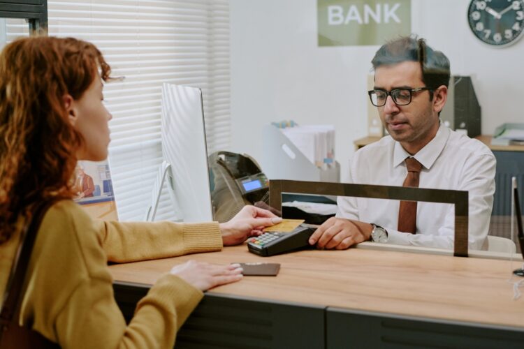 3 Indicators Your Financial savings Account Is Uncovered