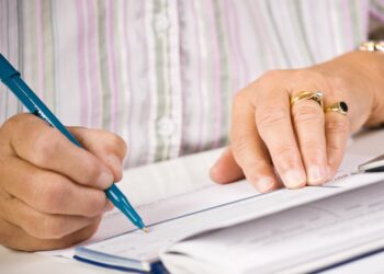 Is a $2.75 million portfolio sufficient for Halifax empty nesters to retire early?