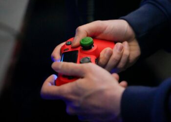 FaZe, Heretics, Falcons choose up wins at CDL Stage 1 Main qualifiers