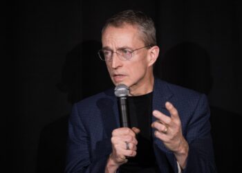 Pat Gelsinger needs to save lots of Moore’s Legislation, with somewhat assist from the Feds