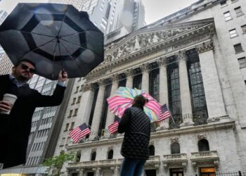 Dow, S&P 500, Nasdaq futures slide as Wall Avenue enters last buying and selling month of 2025