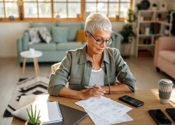 Can I Nonetheless Do a Roth Conversion at 65 After Beginning Social Safety?