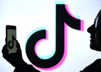 TikTok agrees to deal to cede management of US enterprise to American investor group