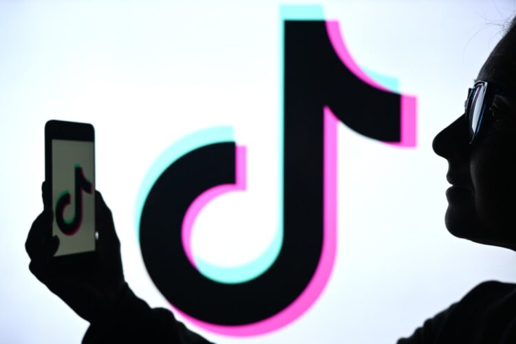 TikTok agrees to deal to cede management of US enterprise to American investor group