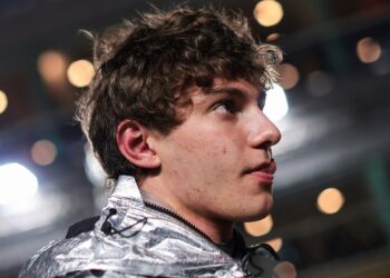 Kimi Antonelli: F1 drivers condemn abuse in the direction of Mercedes driver with Oliver Bearman main criticism in opposition to ‘unhappy individuals’ | F1 Information