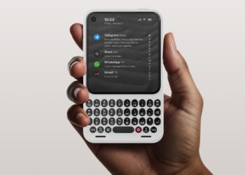 Glossy New Android Cellphone Comes With Options Google’s Pixel Cannot Match